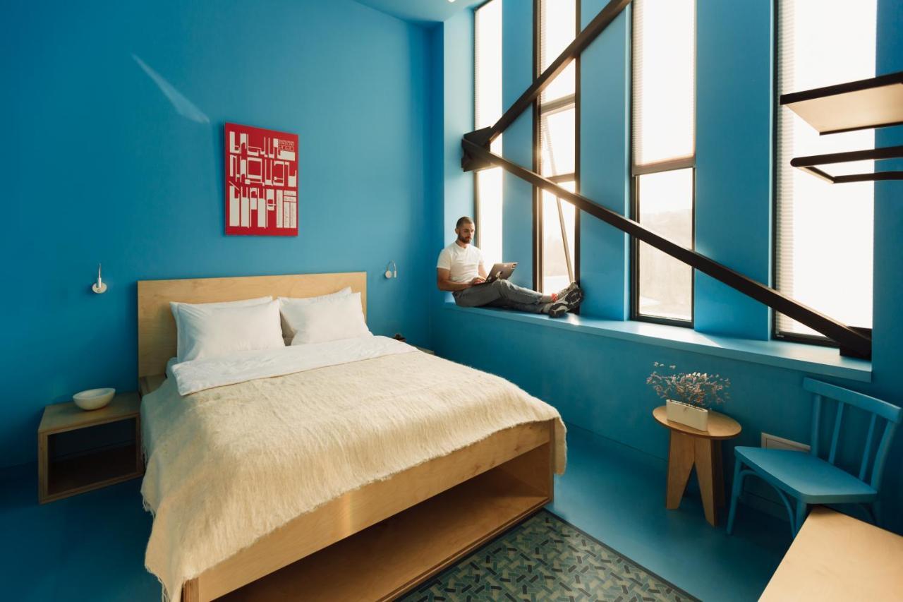 11+1 By Tumo Hostel Дилиян Екстериор снимка