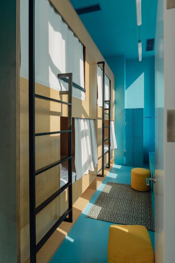 11+1 By Tumo Hostel Дилиян Екстериор снимка